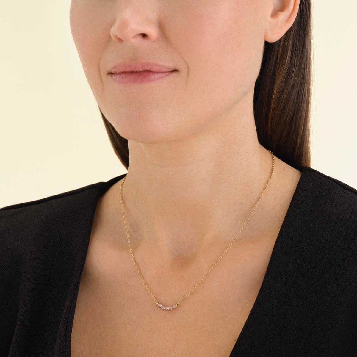 Collier de 5 pierres rose leftcolumn
