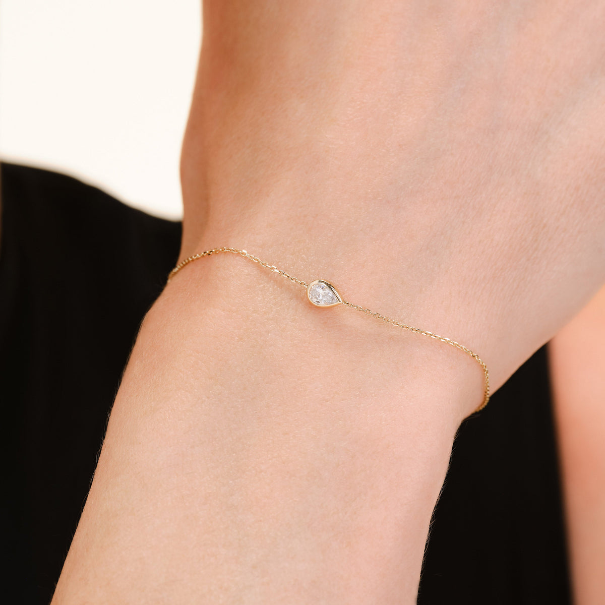 Bracelet Marquise leftcolumn,