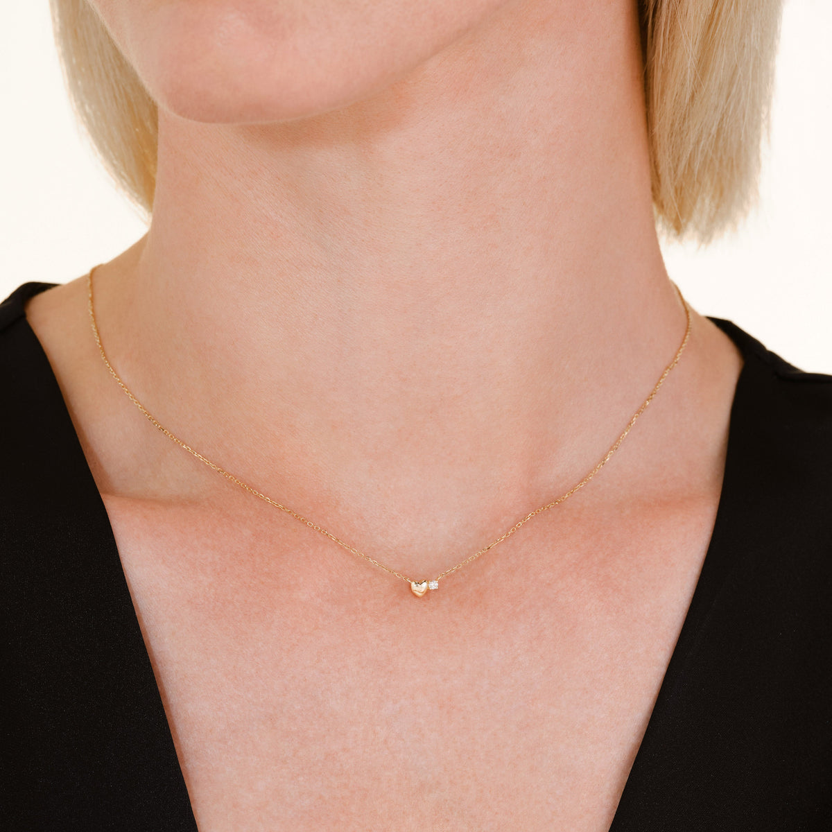 Collier Heart leftcolumn,
