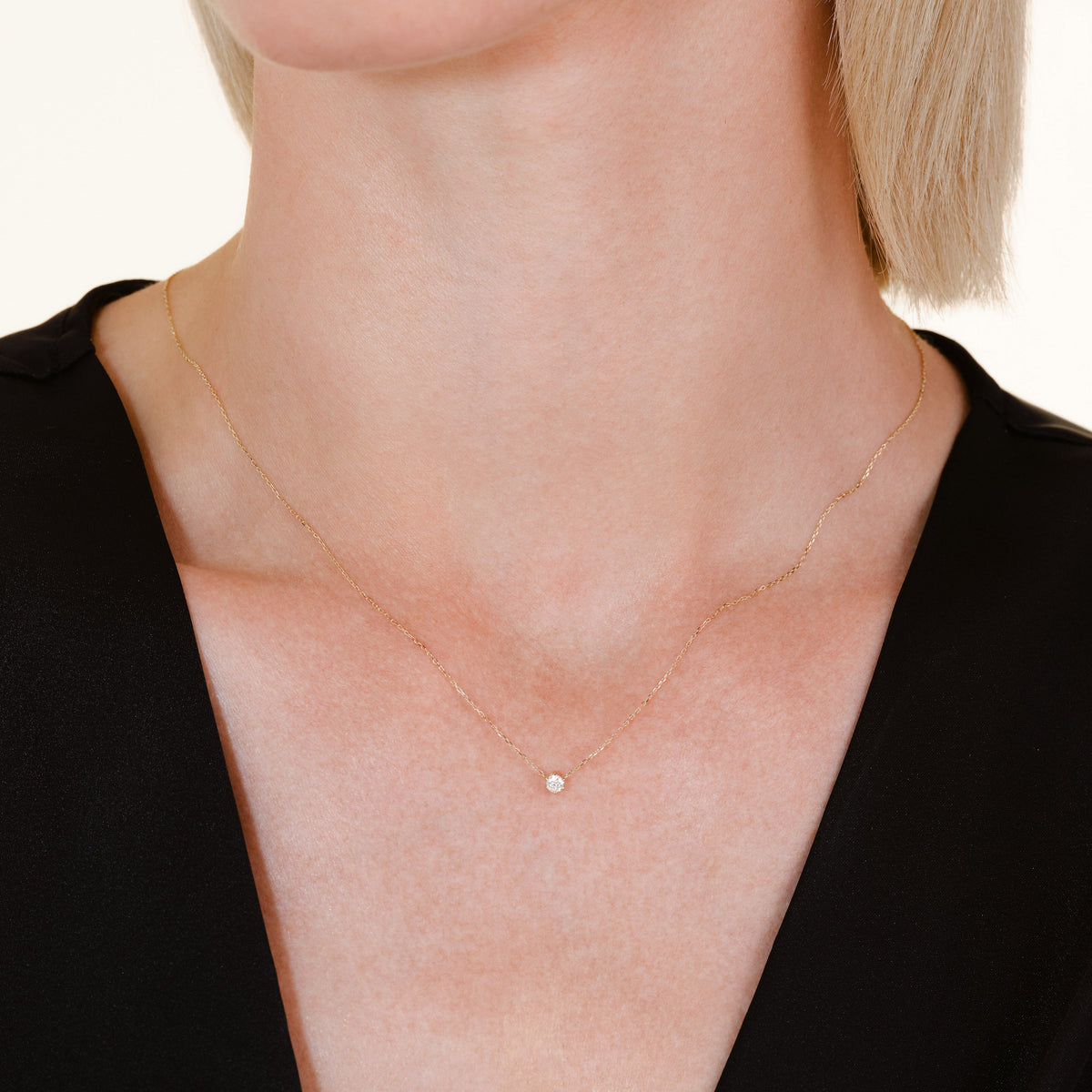 Collier Stella leftcolumn,