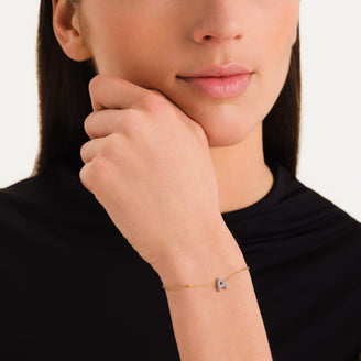 Bracelet lettre A avec cristaux leftcolumn