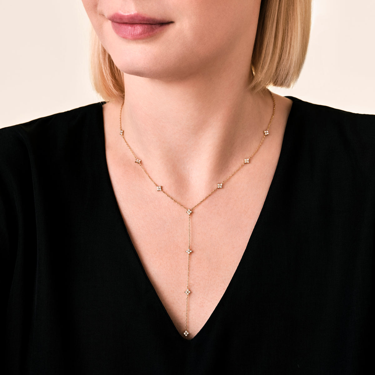 Collier Étoile en Cristal leftcolumn