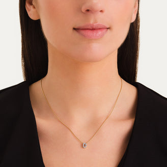 Collier lettre D avec cristaux leftcolumn