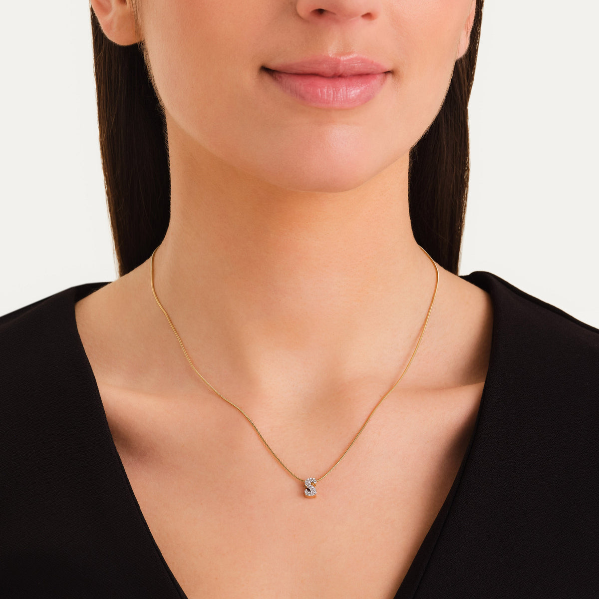 Collier lettre S avec cristaux leftcolumn