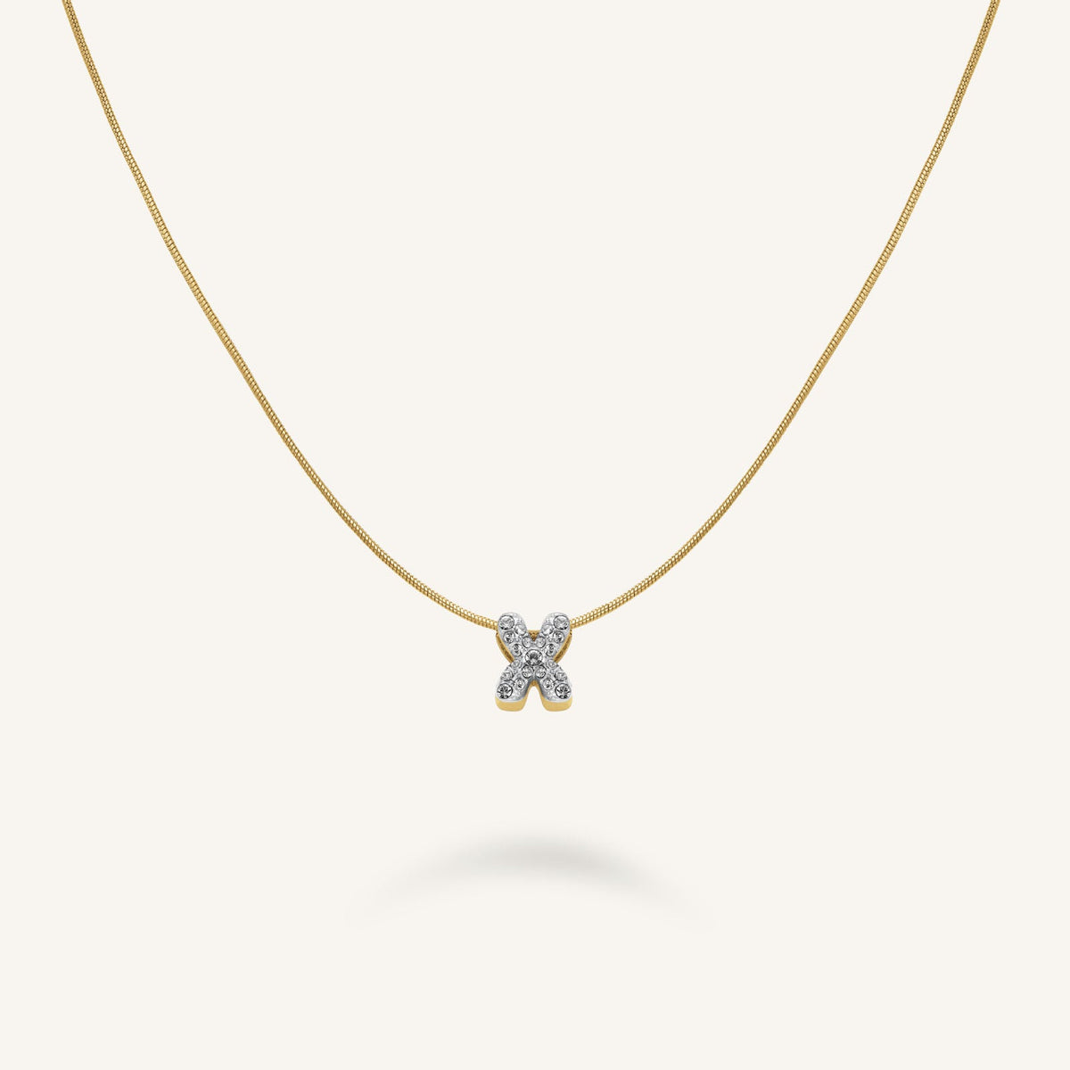 Collier lettre X avec cristaux leftcolumn